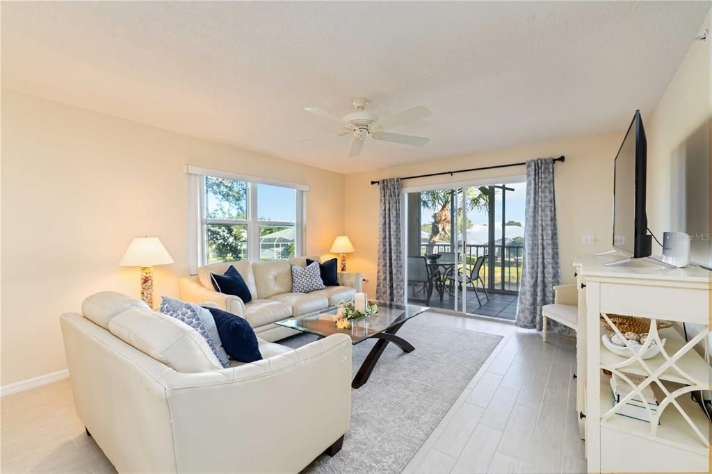 En Venta: $315,000 (2 camas, 2 baños, 1230 Pies cuadrados)