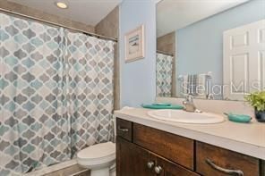 В аренду: $3,800 (3 спален, 2 ванн, 1056 Квадратных фут)