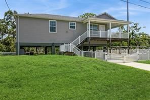 В аренду: $3,800 (3 спален, 2 ванн, 1056 Квадратных фут)