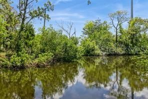 В аренду: $3,800 (3 спален, 2 ванн, 1056 Квадратных фут)