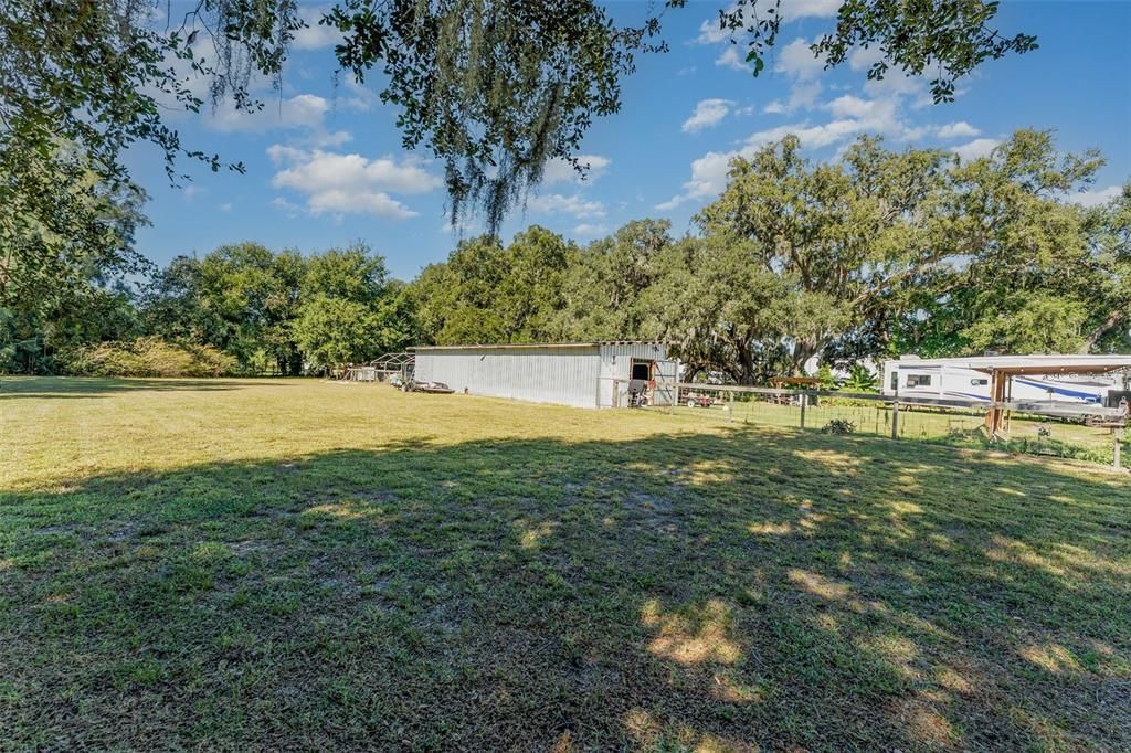 For Sale: $385,000 (2 beds, 1 baths, 820 Square Feet)