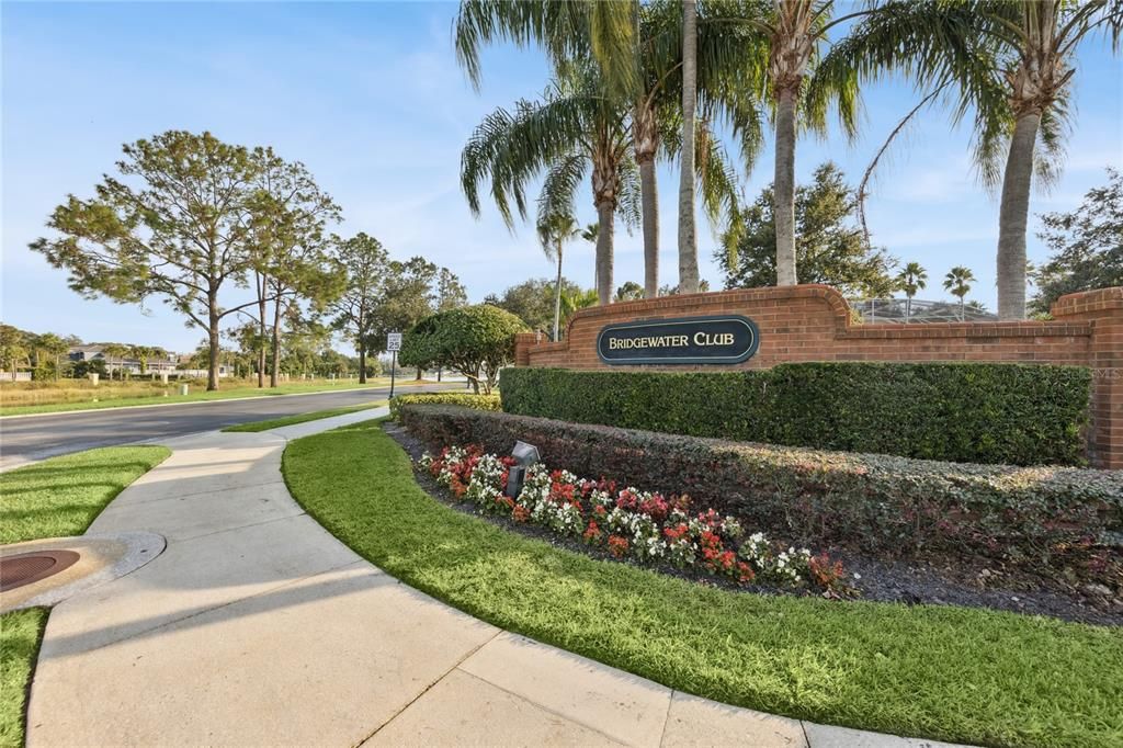 待售: $799,000 (4 贝兹, 2 浴室, 2708 平方英尺)