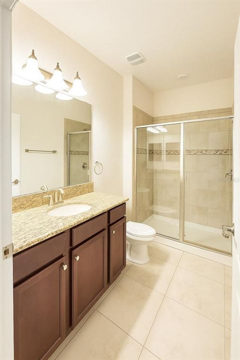 En Renta: $3,000 (5 camas, 3 baños, 3384 Pies cuadrados)