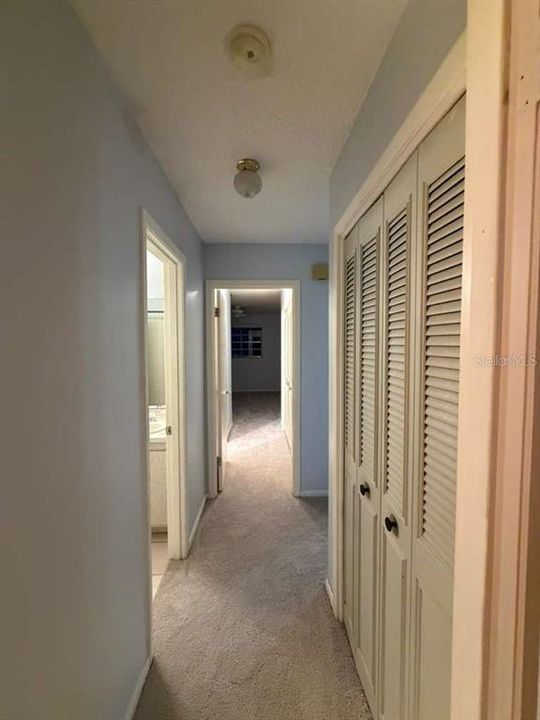 待售: $165,000 (2 贝兹, 2 浴室, 1274 平方英尺)