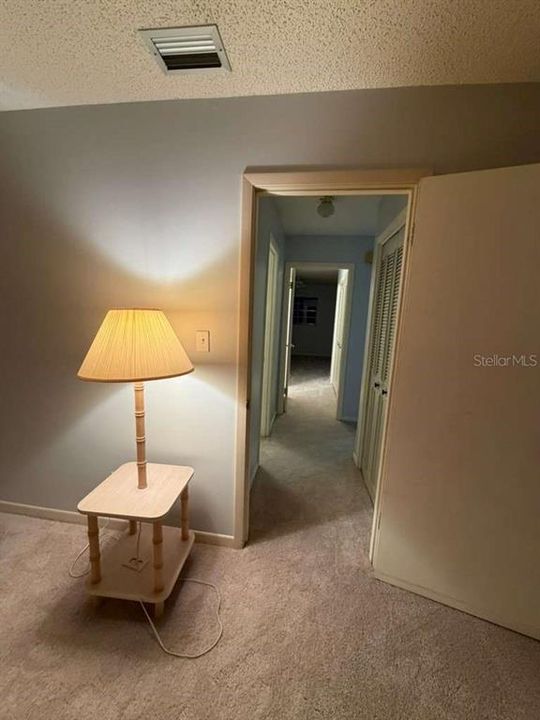 待售: $165,000 (2 贝兹, 2 浴室, 1274 平方英尺)