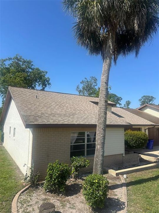 待售: $165,000 (2 贝兹, 2 浴室, 1274 平方英尺)