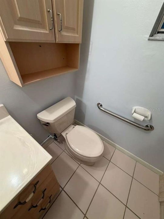 待售: $165,000 (2 贝兹, 2 浴室, 1274 平方英尺)