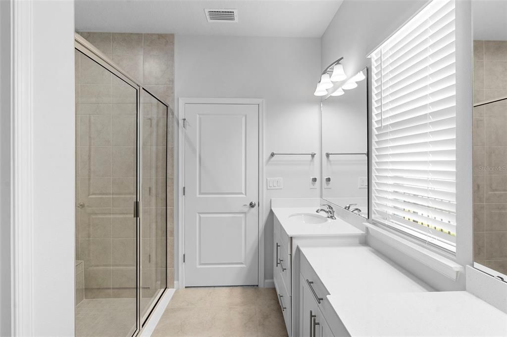 For Sale: $419,900 (4 beds, 2 baths, 1996 Square Feet)