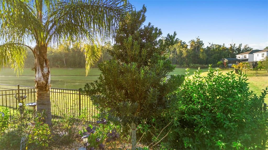 For Sale: $419,900 (4 beds, 2 baths, 1996 Square Feet)