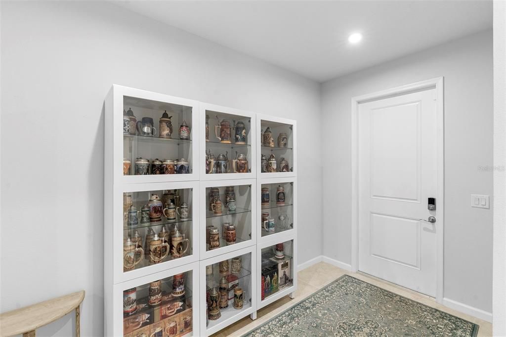 For Sale: $419,900 (4 beds, 2 baths, 1996 Square Feet)