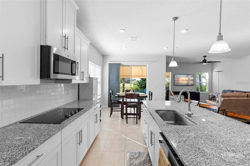 For Sale: $419,900 (4 beds, 2 baths, 1996 Square Feet)