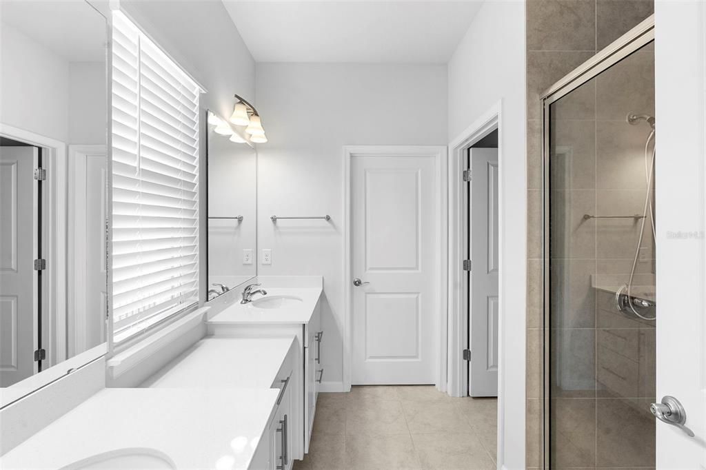 For Sale: $419,900 (4 beds, 2 baths, 1996 Square Feet)