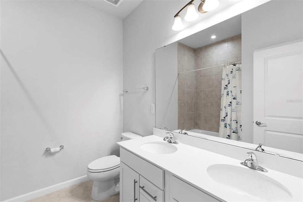 For Sale: $419,900 (4 beds, 2 baths, 1996 Square Feet)