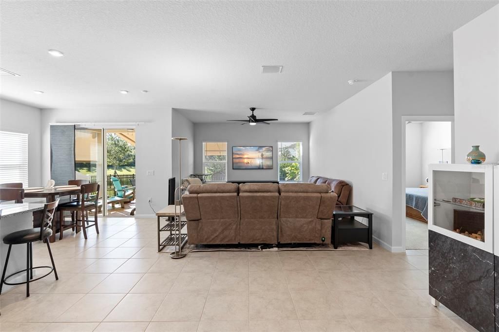 For Sale: $419,900 (4 beds, 2 baths, 1996 Square Feet)