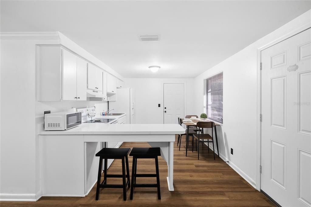 На продажу: $435,000 (4 спален, 0 ванн, 3308 Квадратных фут)