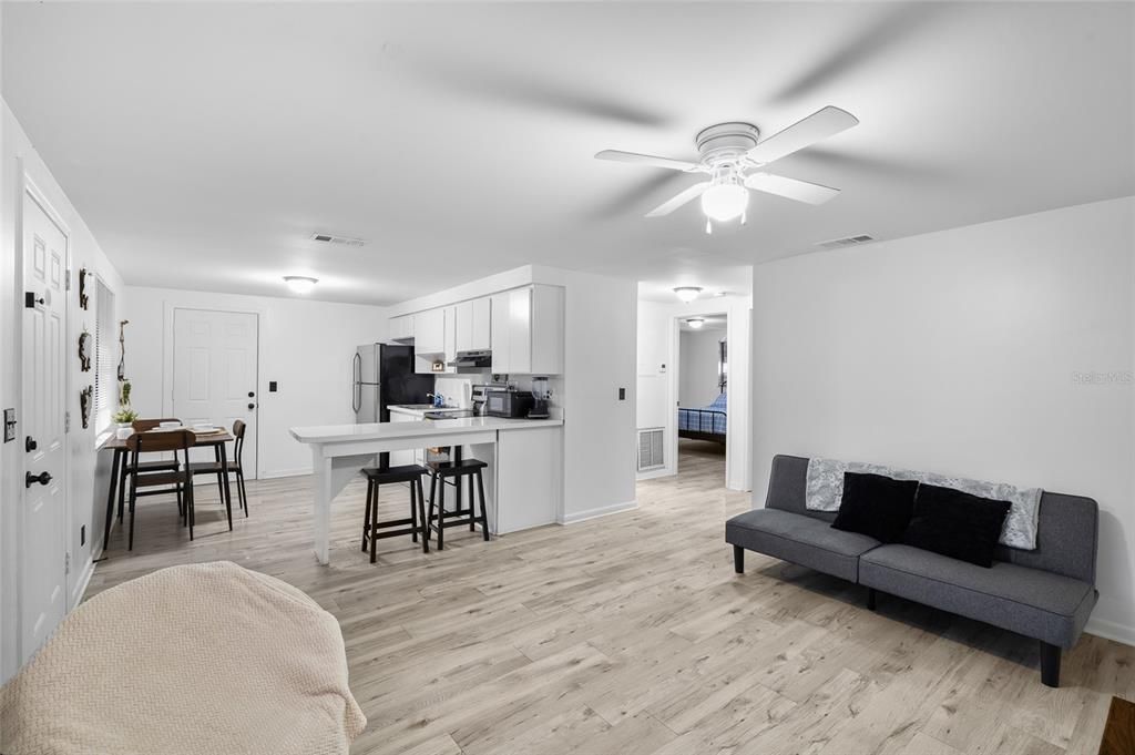 На продажу: $435,000 (4 спален, 0 ванн, 3308 Квадратных фут)