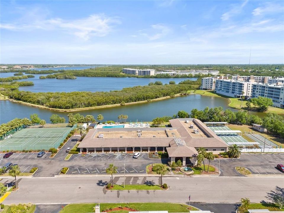 出租: $1,800 (2 贝兹, 2 浴室, 1010 平方英尺)