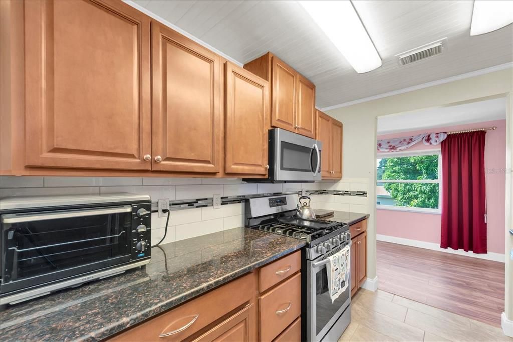 出租: $1,800 (2 贝兹, 2 浴室, 1010 平方英尺)