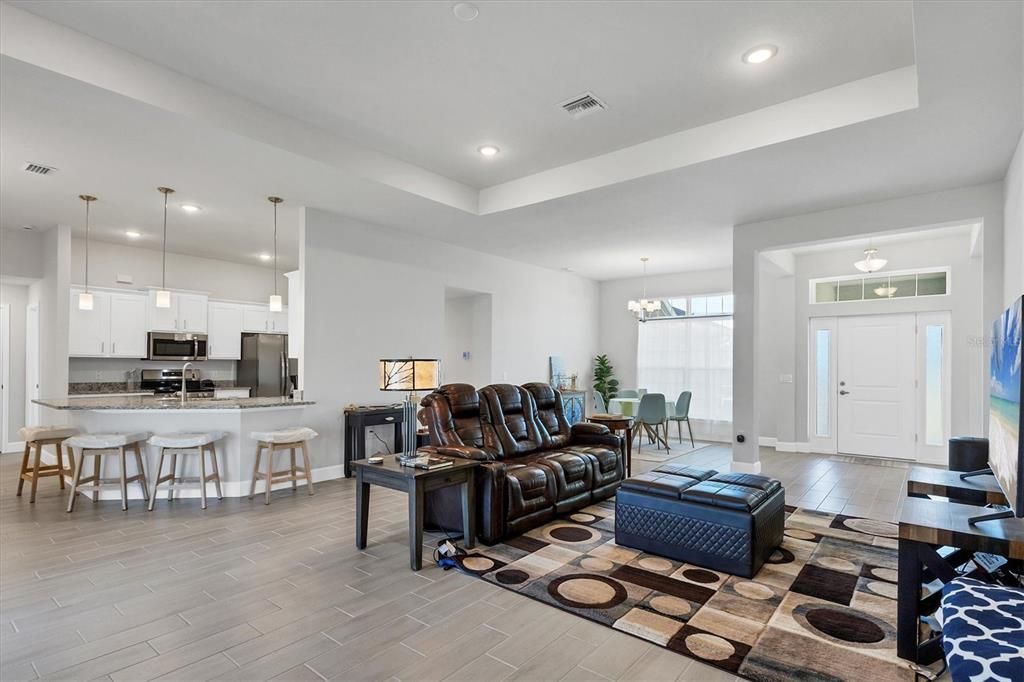 待售: $425,000 (4 贝兹, 3 浴室, 2265 平方英尺)