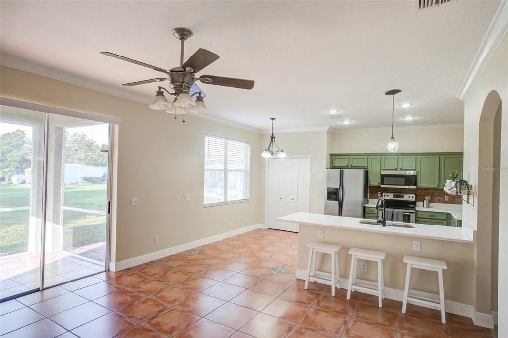 En Renta: $2,900 (4 camas, 2 baños, 2007 Pies cuadrados)