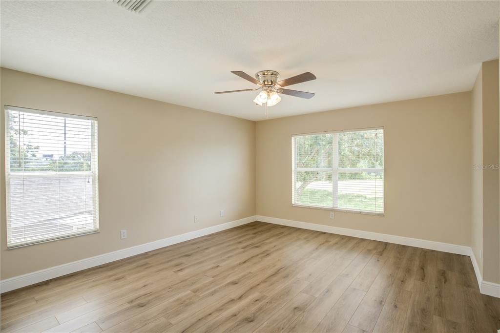 En Renta: $2,900 (4 camas, 2 baños, 2007 Pies cuadrados)