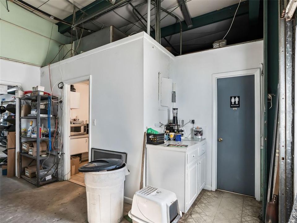 For Sale: $1,300,000 (0 beds, 0 baths, 5725 Square Feet)