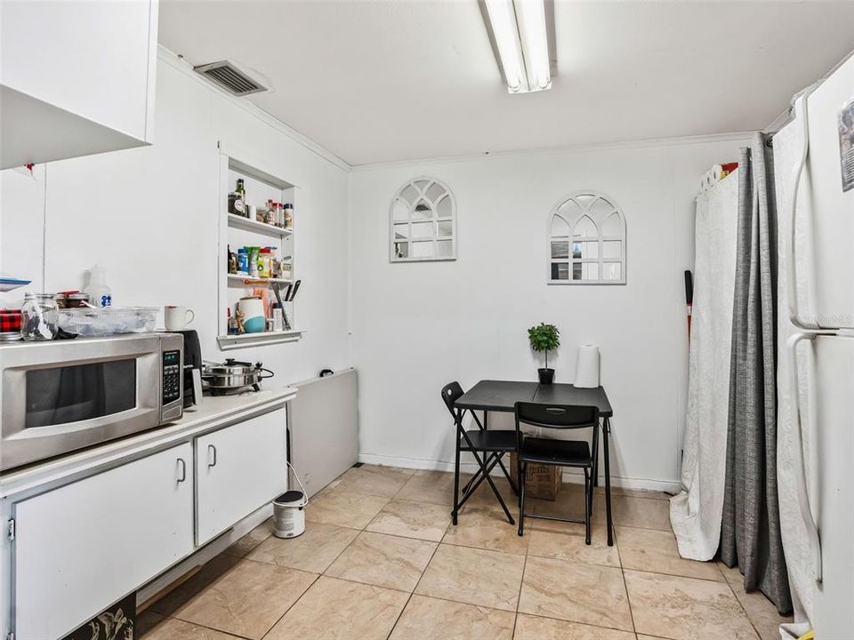 For Sale: $1,300,000 (0 beds, 0 baths, 5725 Square Feet)