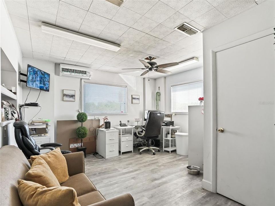 For Sale: $1,300,000 (0 beds, 0 baths, 5725 Square Feet)