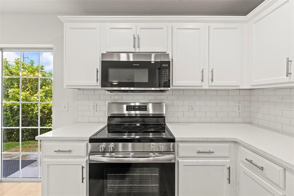 На продажу: $359,900 (4 спален, 3 ванн, 1606 Квадратных фут)