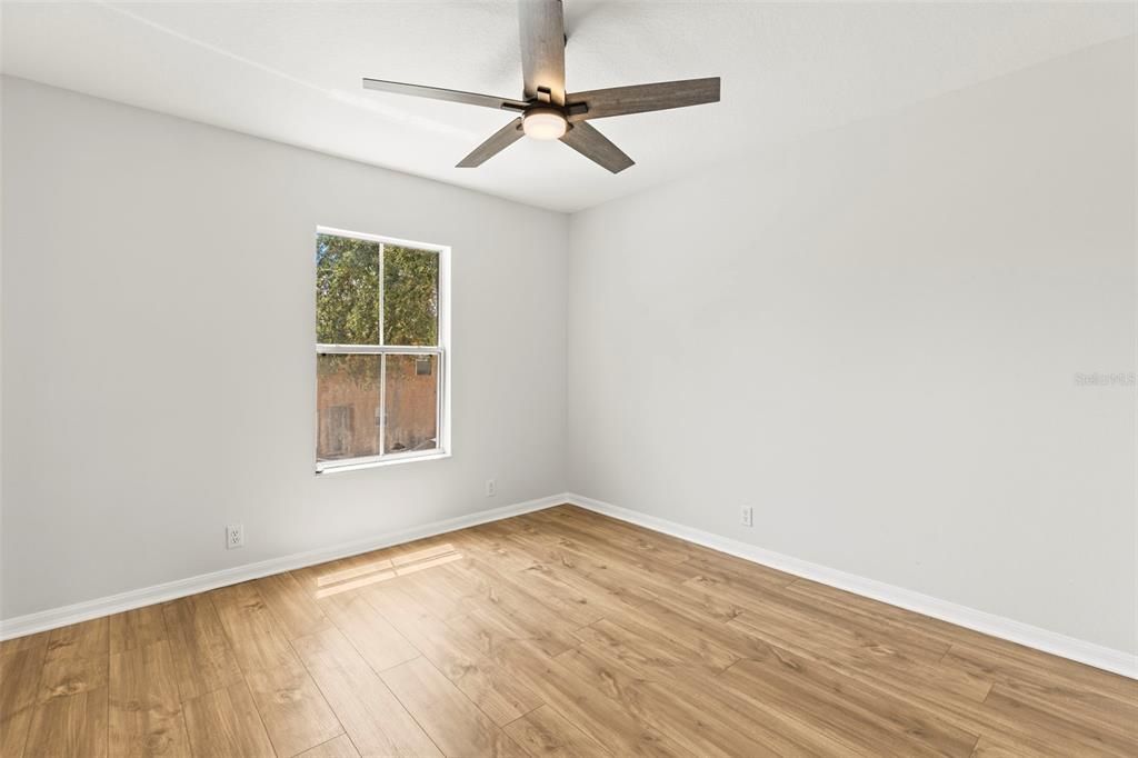 На продажу: $359,900 (4 спален, 3 ванн, 1606 Квадратных фут)