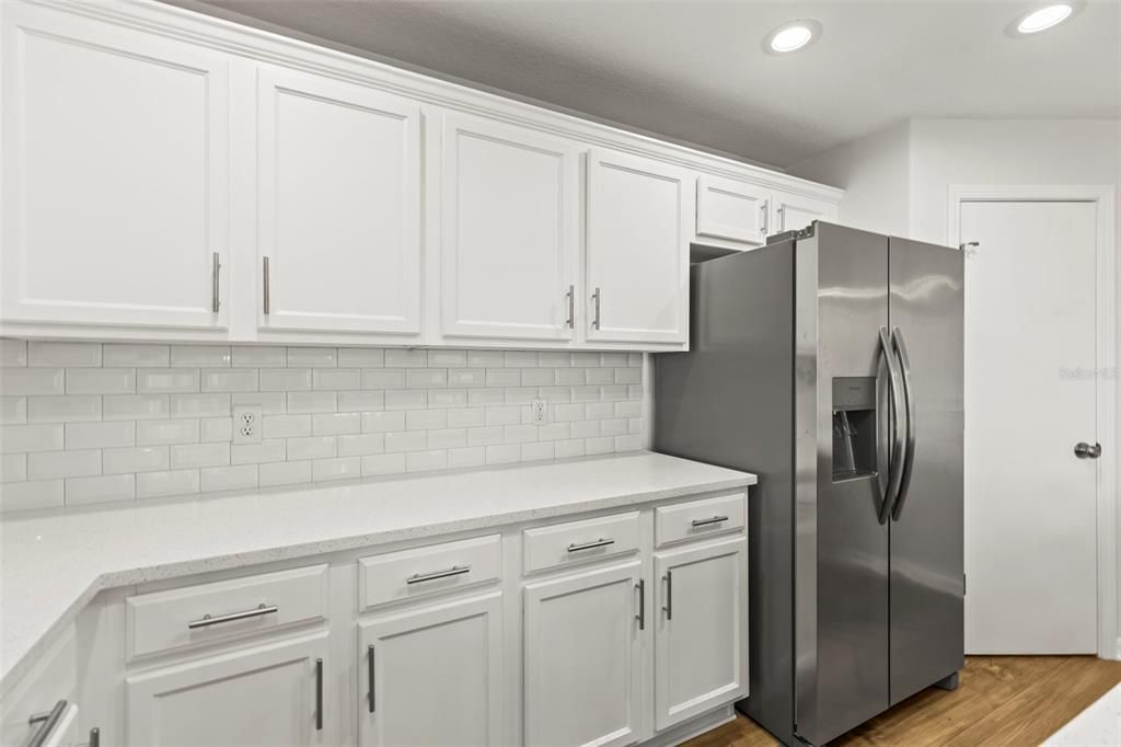 На продажу: $359,900 (4 спален, 3 ванн, 1606 Квадратных фут)