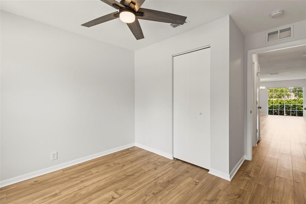 На продажу: $359,900 (4 спален, 3 ванн, 1606 Квадратных фут)