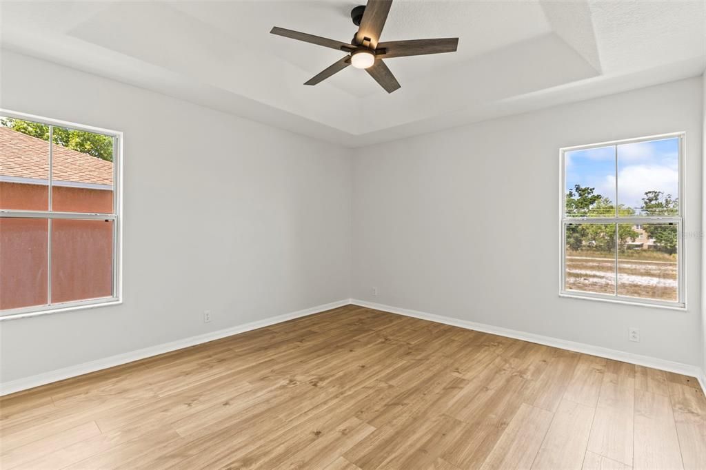 На продажу: $359,900 (4 спален, 3 ванн, 1606 Квадратных фут)