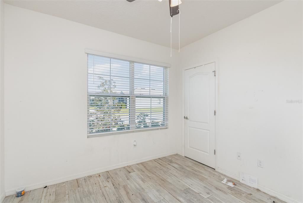 待售: $370,000 (4 贝兹, 2 浴室, 1846 平方英尺)