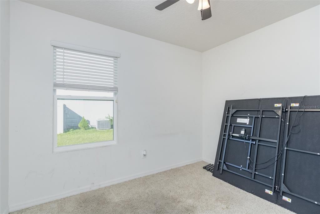 待售: $370,000 (4 贝兹, 2 浴室, 1846 平方英尺)