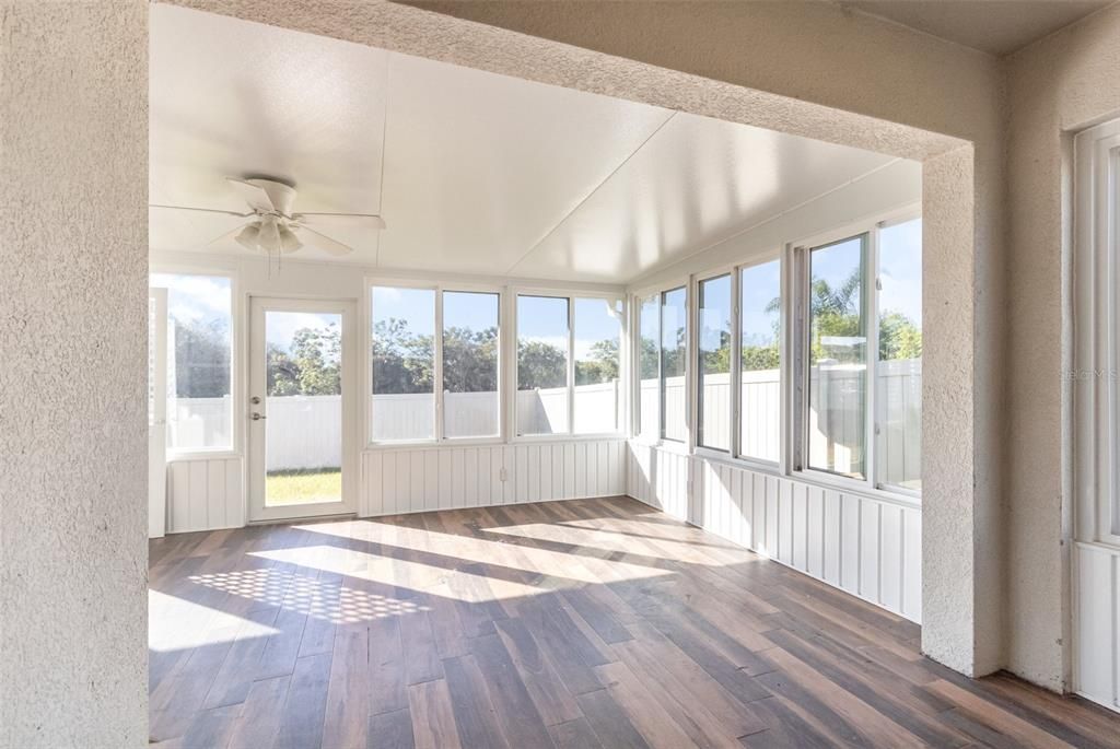 待售: $370,000 (4 贝兹, 2 浴室, 1846 平方英尺)