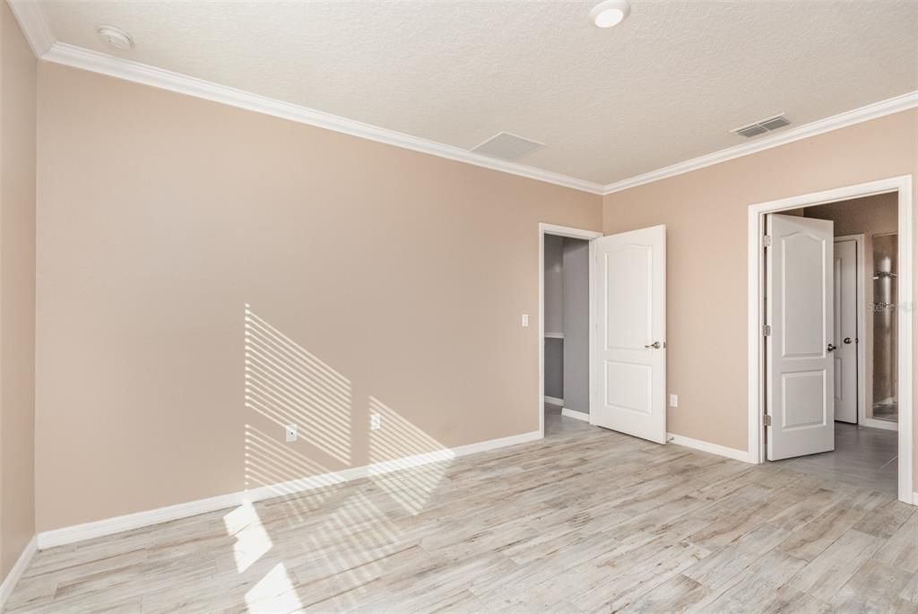 待售: $370,000 (4 贝兹, 2 浴室, 1846 平方英尺)