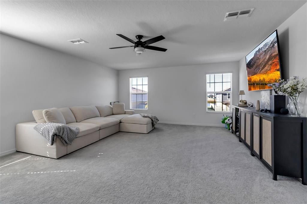 En Renta: $3,600 (5 camas, 4 baños, 3354 Pies cuadrados)