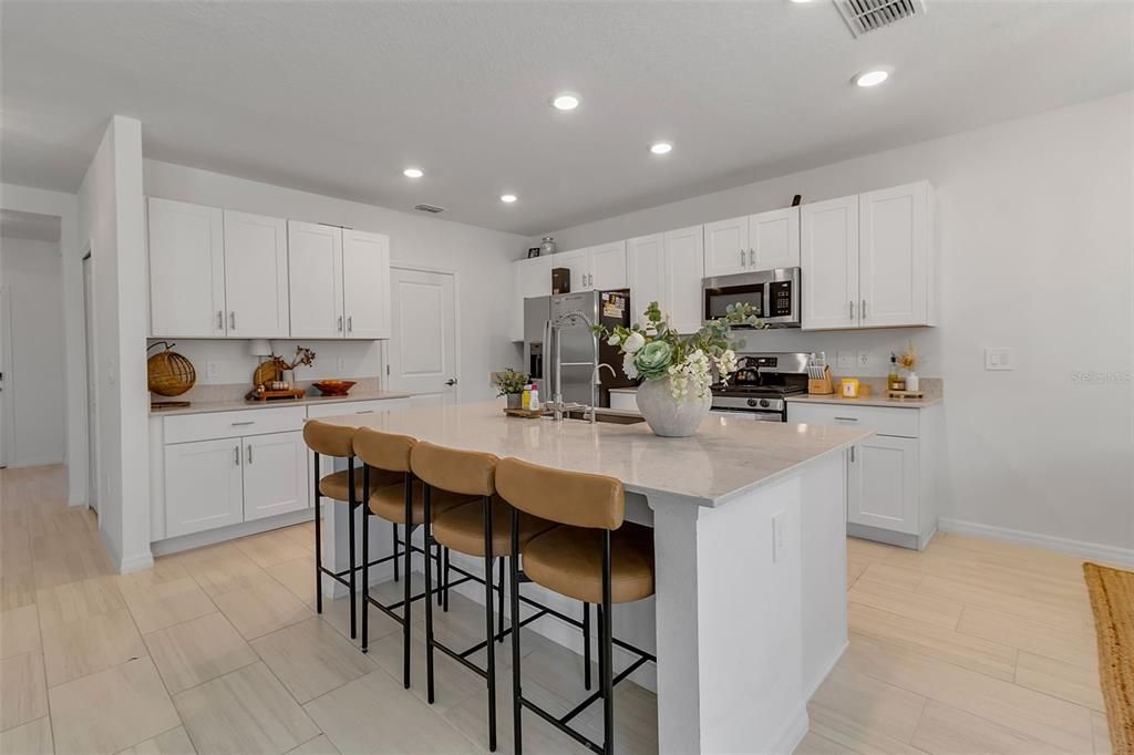 En Renta: $3,600 (5 camas, 4 baños, 3354 Pies cuadrados)