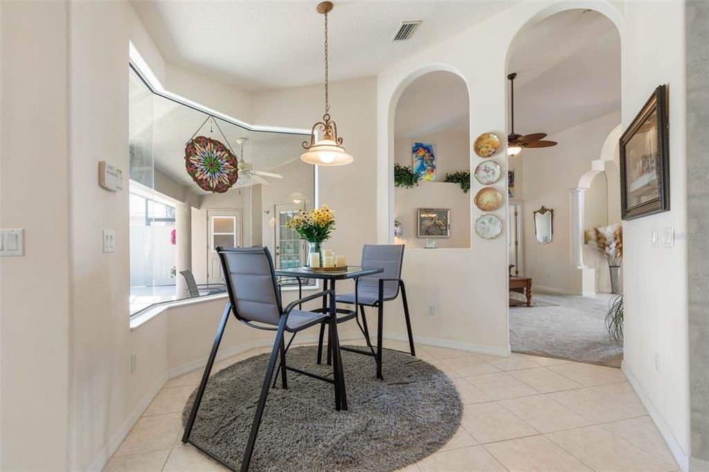 На продажу: $645,000 (4 спален, 2 ванн, 2338 Квадратных фут)