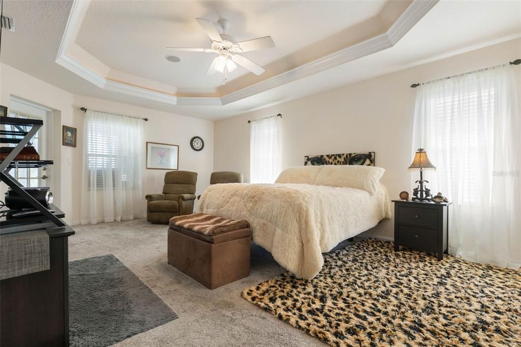 На продажу: $645,000 (4 спален, 2 ванн, 2338 Квадратных фут)