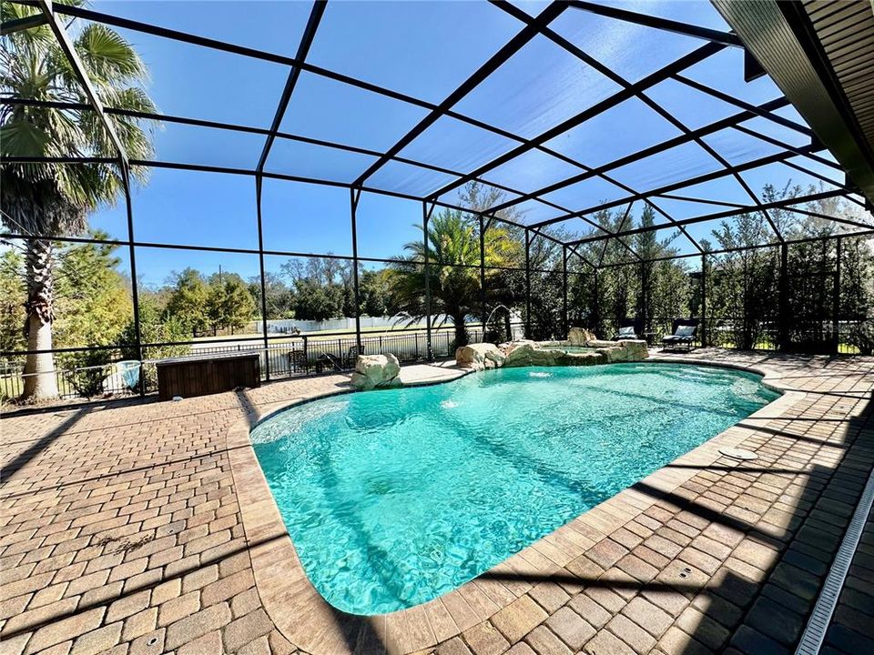 待售: $1,399,990 (7 贝兹, 5 浴室, 5021 平方英尺)