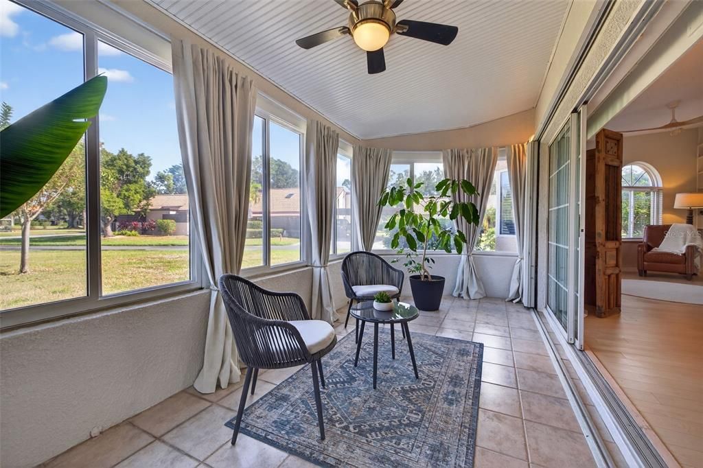 合同活跃: $499,000 (2 贝兹, 2 浴室, 2038 平方英尺)