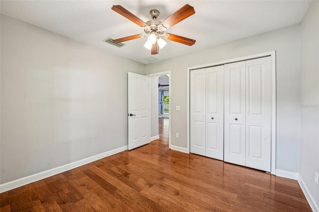 待售: $440,000 (3 贝兹, 2 浴室, 1253 平方英尺)