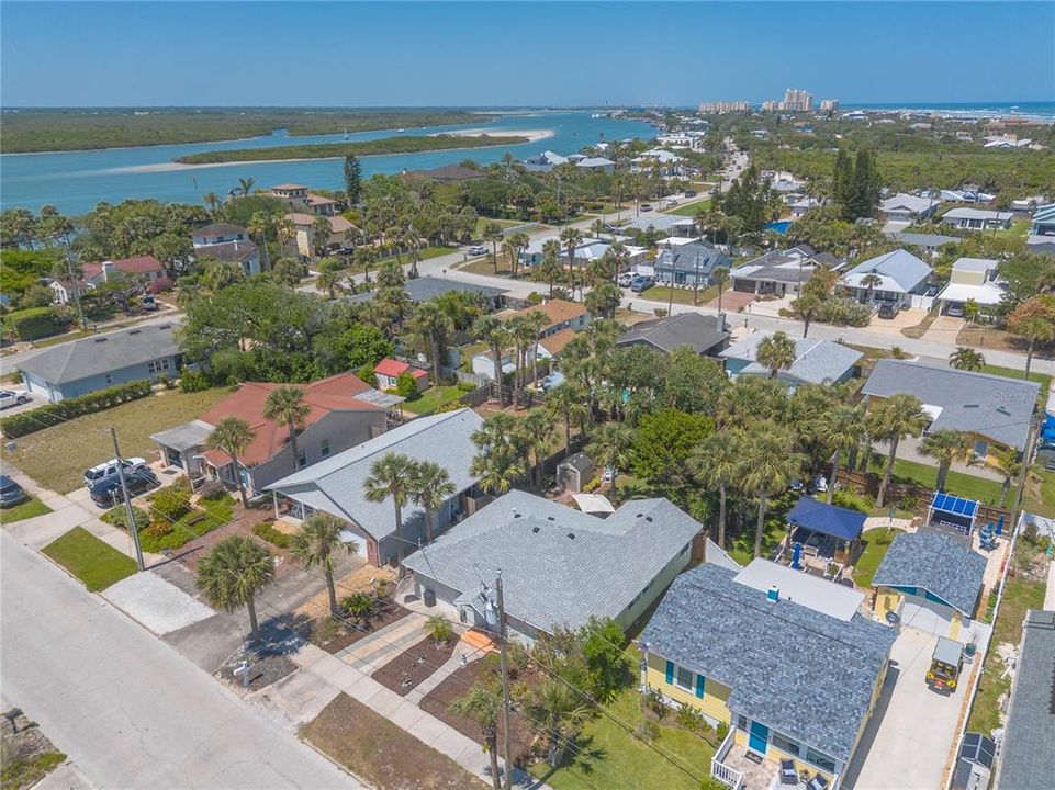 На продажу: $580,000 (2 спален, 1 ванн, 1265 Квадратных фут)