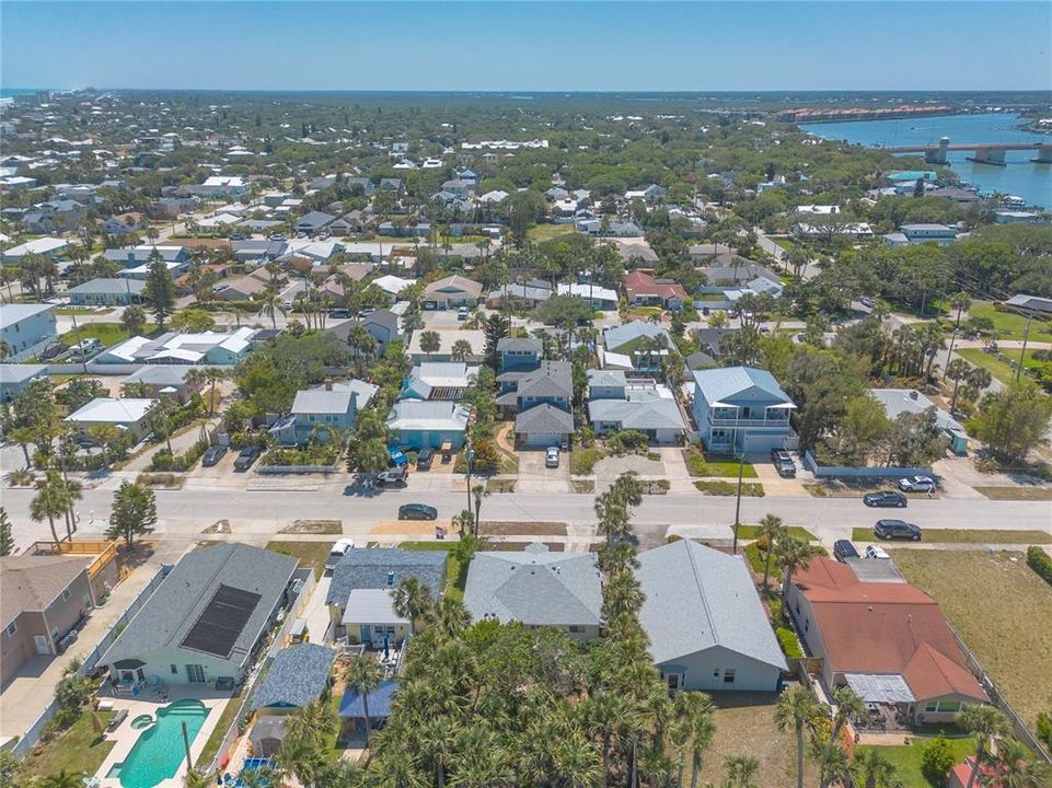 На продажу: $580,000 (2 спален, 1 ванн, 1265 Квадратных фут)