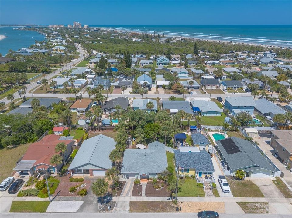 На продажу: $580,000 (2 спален, 1 ванн, 1265 Квадратных фут)