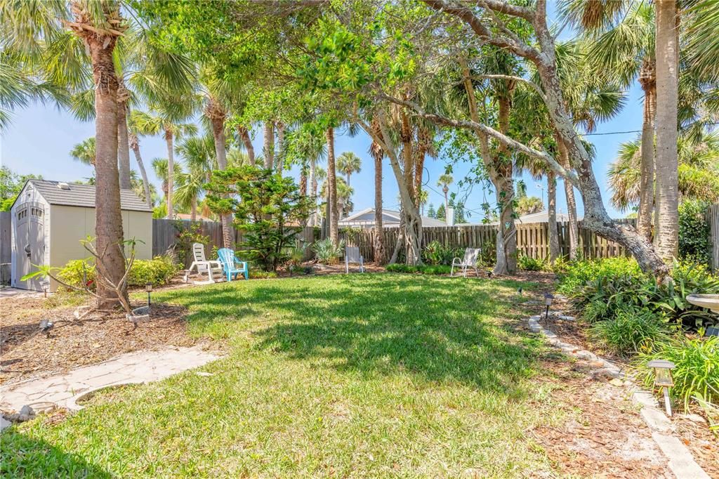 На продажу: $580,000 (2 спален, 1 ванн, 1265 Квадратных фут)