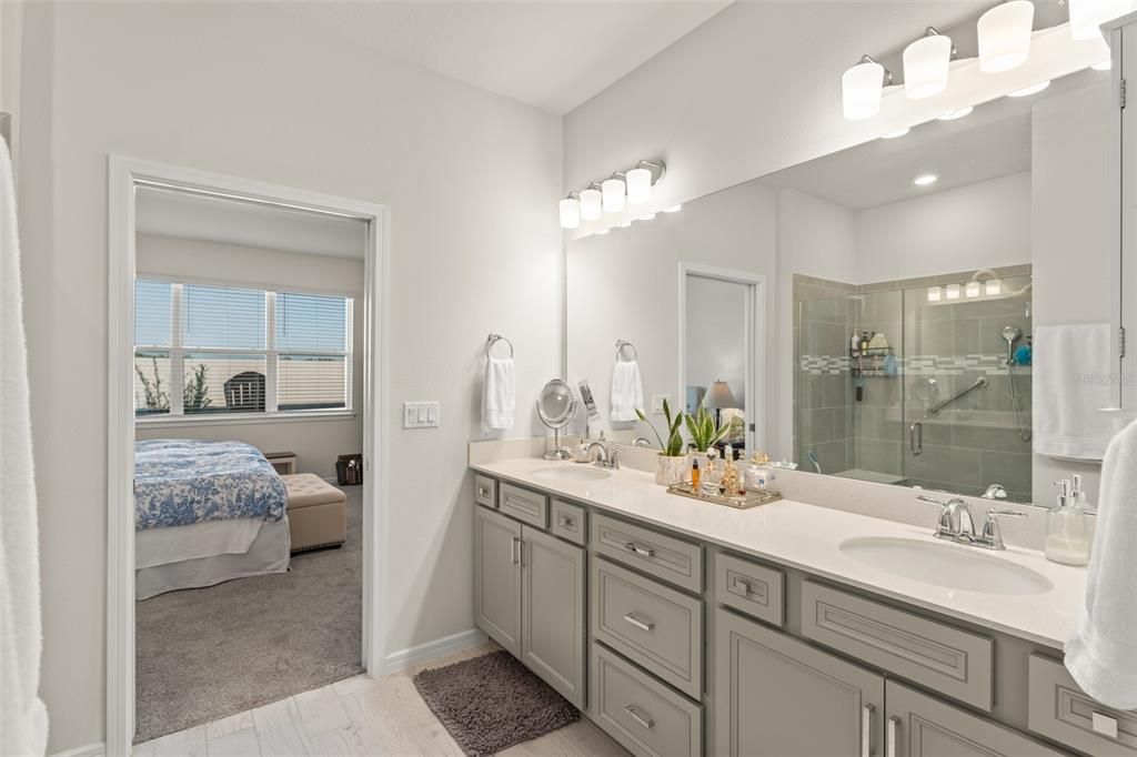 En Venta: $365,000 (2 camas, 2 baños, 1559 Pies cuadrados)