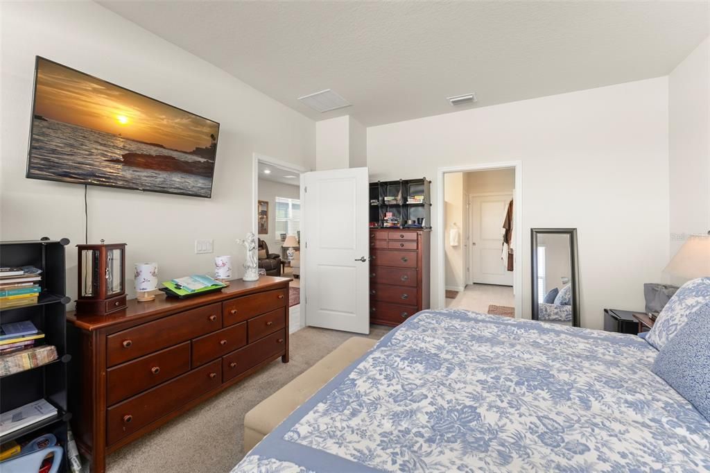 En Venta: $365,000 (2 camas, 2 baños, 1559 Pies cuadrados)